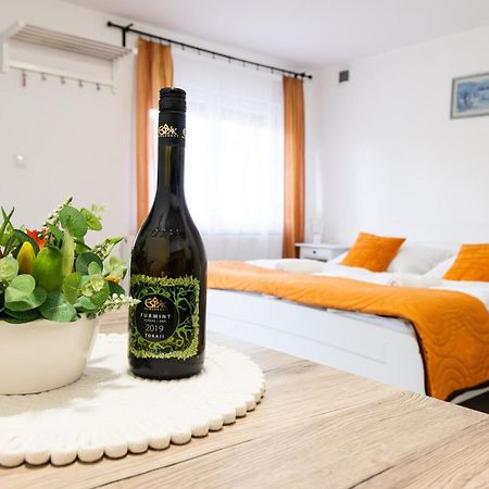 Kincso Vendeghaz Apartment Sárospatak Екстериор снимка