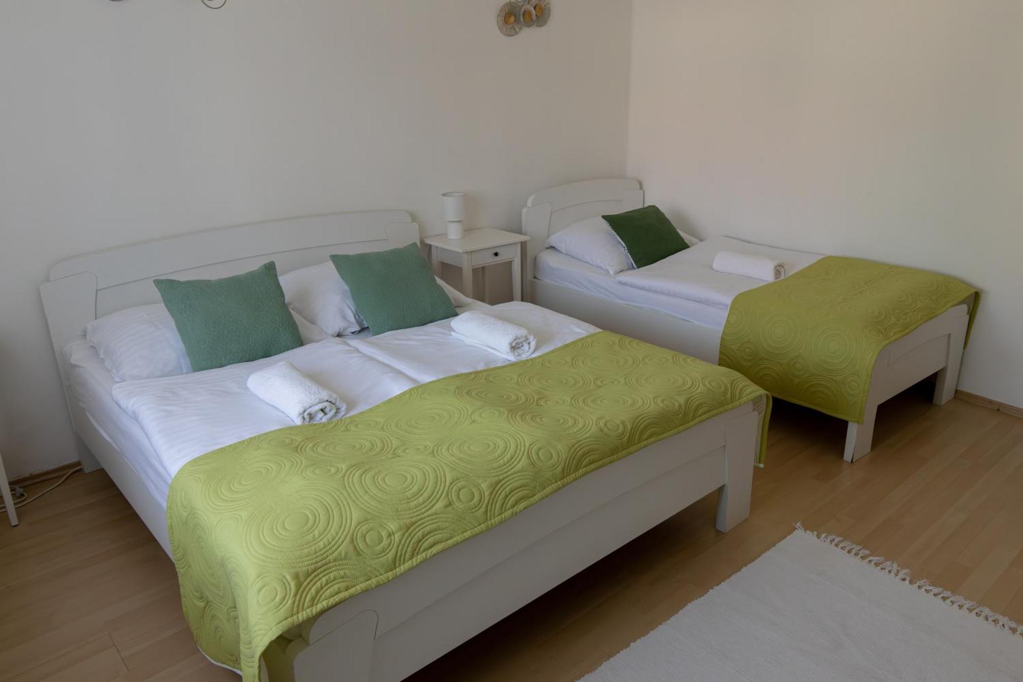 Kincso Vendeghaz Apartment Sárospatak Екстериор снимка